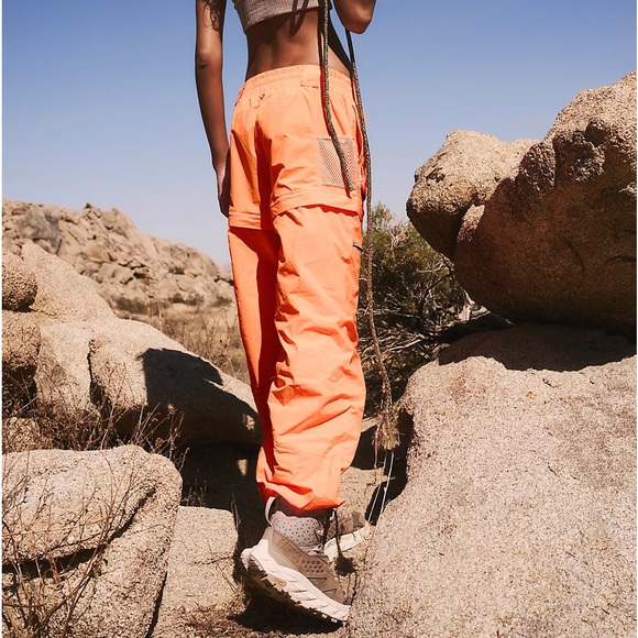 NWT Morning Meadow Hike Pants - Picture 2 of 6